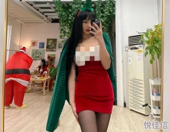 美女扒开双腿让男人桶最近在社交媒体上引发热议的视频流出