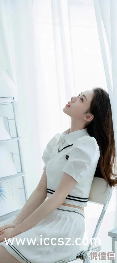 公翁的粗大放进我的秘密小说新鲜事是小区里的大妈们最近都在讨论这本书