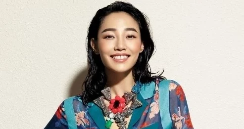 婷婷丁香社区一鸣惊人这部作品真是让人眼前一亮，情节紧凑，演员表现出色