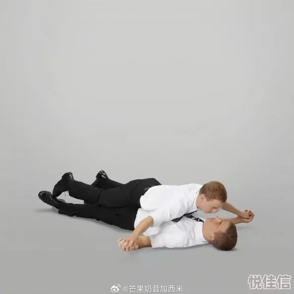 穿扒开跪着折磨屁股doi展现坚韧意志突破自我挑战极限